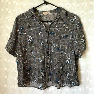 Cropped Button Down Flower Shirt